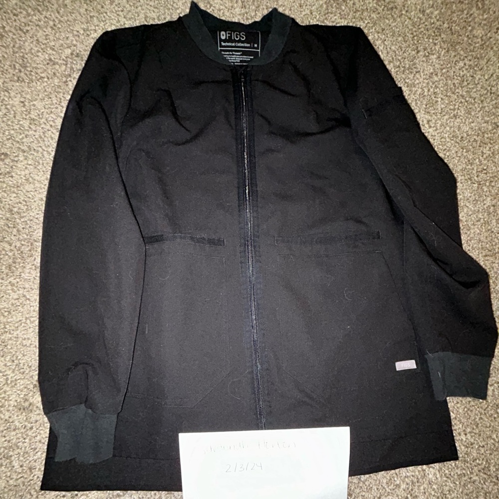 Black Bellery scrub jacket
